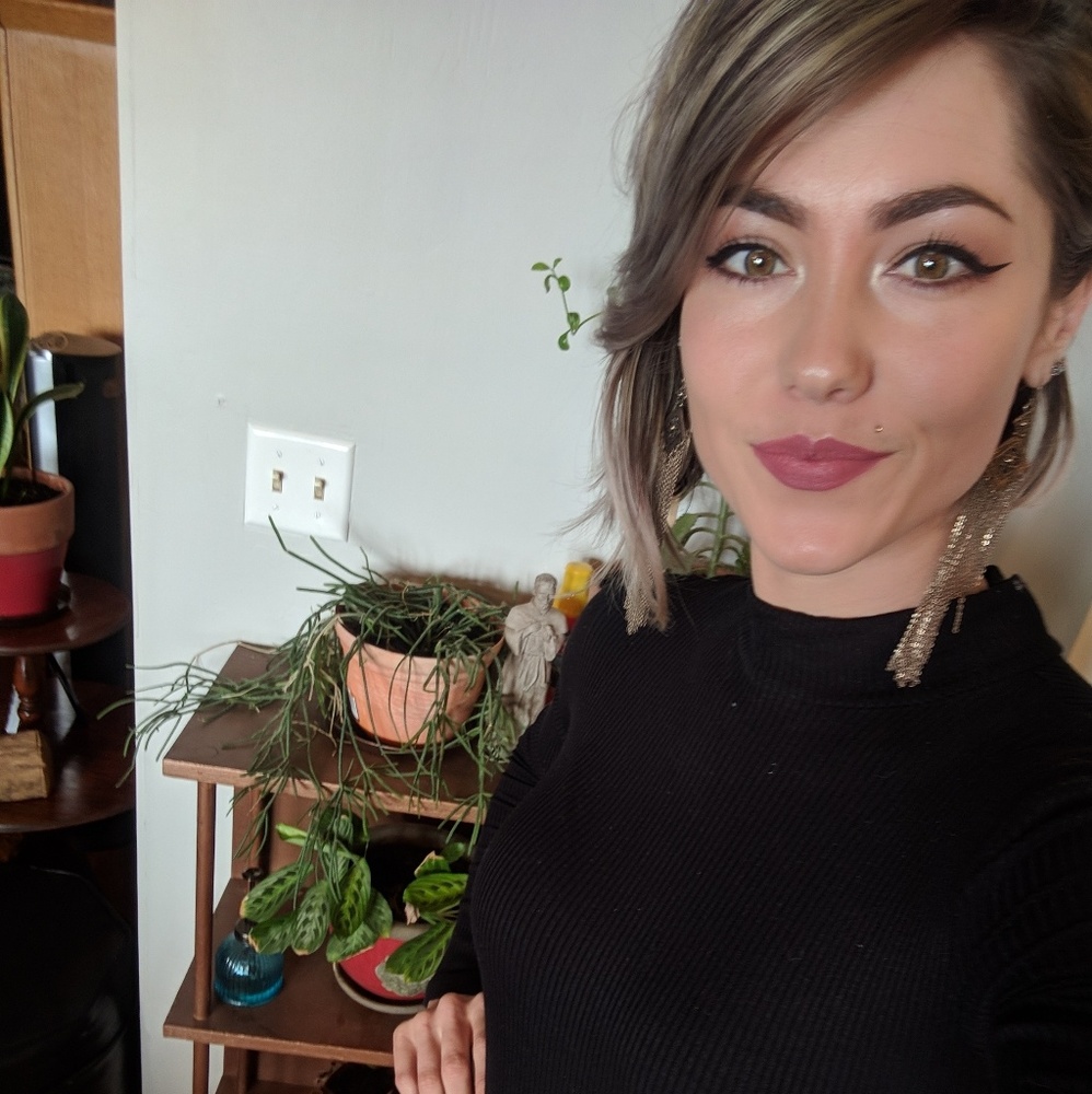 Meet your Posher, Happys